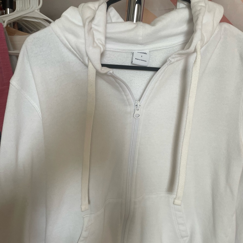 AMAZON white zip up